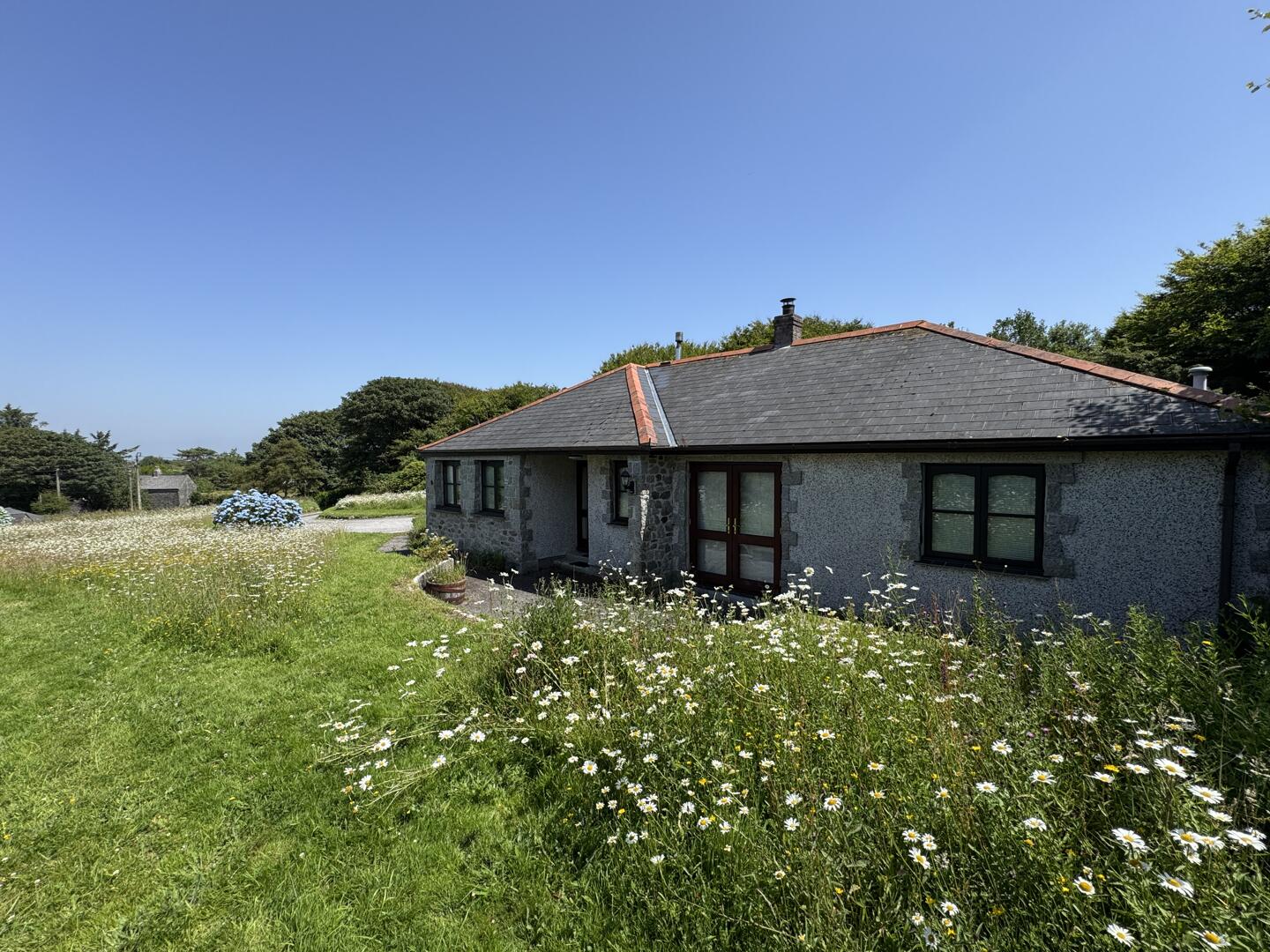 3 bed property in Busveal, Redruth